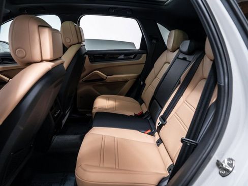 New 2026 Porsche Cayenne S image 32