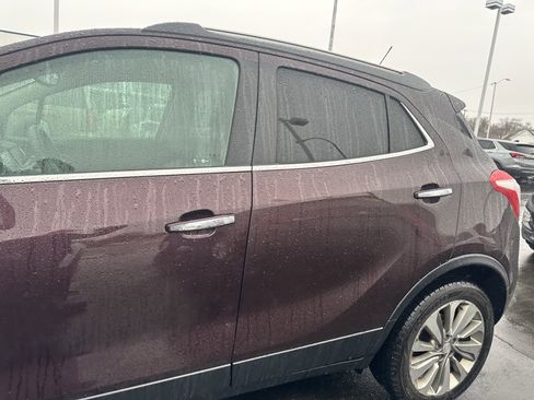 Used 2017 Buick Encore Preferred image 5