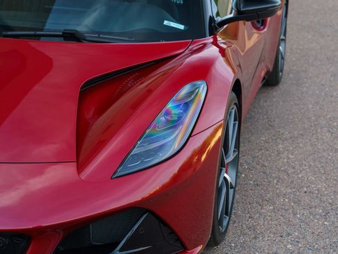 Used 2025 Lotus Emira RWD image 7