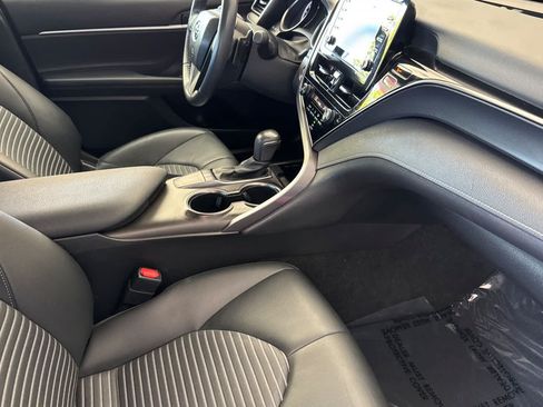 Used 2023 Toyota Camry SE w/ Convenience Package FWD image 15
