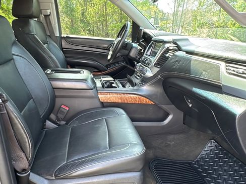 Used 2016 Chevrolet Suburban LTZ image 12