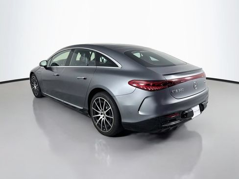 Used 2023 Mercedes-Benz EQS 580 4MATIC Sedan image 3