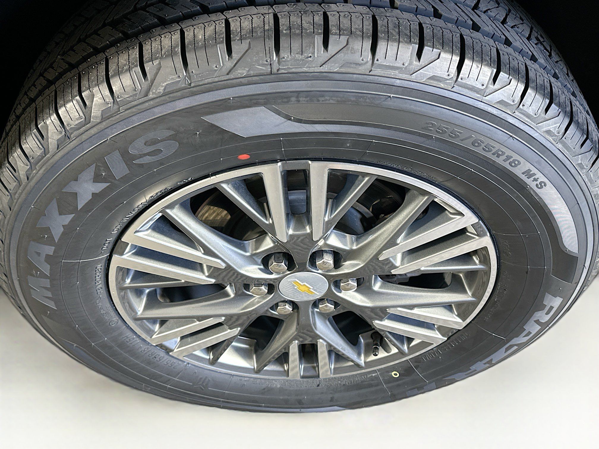 Used 2025 Chevrolet Traverse LT AWD/4WD image 11