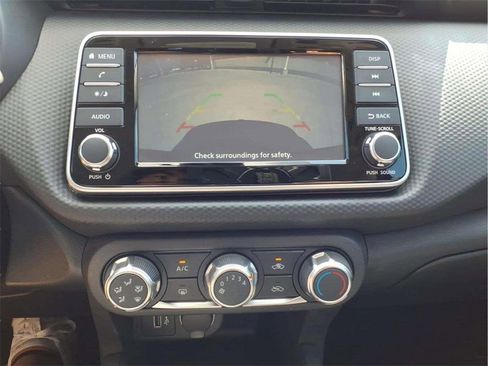 Used 2025 Nissan Kicks Play S image 16