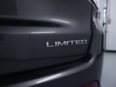 Used 2023 Jeep Compass Limited AWD/4WD image 11