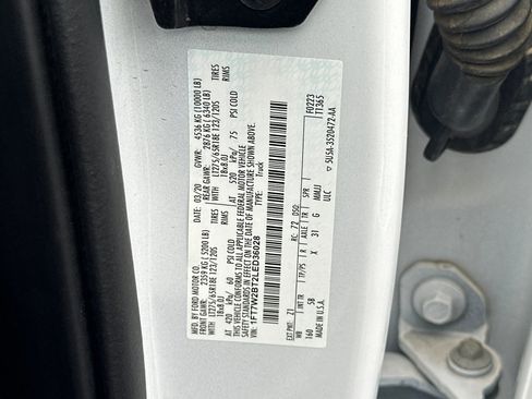 Used 2020 Ford F250 Lariat w/ Lariat Value Package image 28