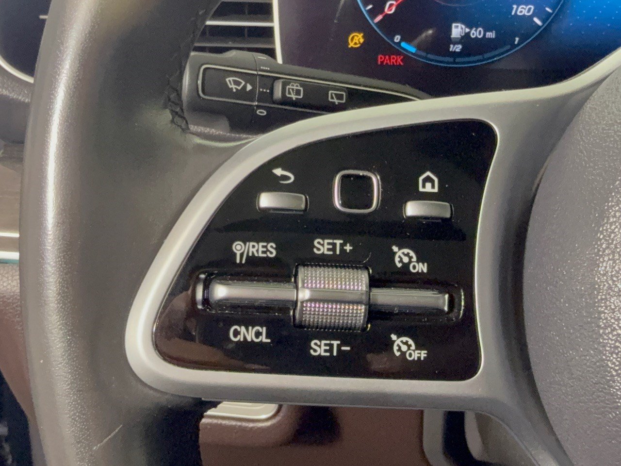 Used 2020 Mercedes-Benz GLE 450 4MATIC image 18