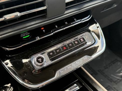 Used 2025 Lincoln Corsair FWD image 23