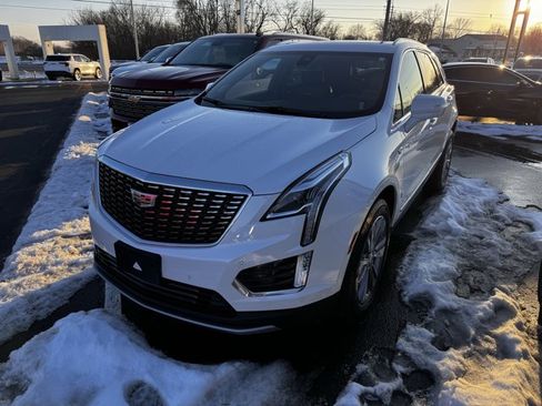 Used 2025 Cadillac XT5 Premium Luxury image 4