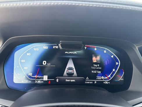 Used 2022 BMW ALPINA XB7 image 18