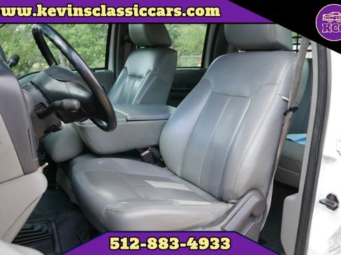 Used 2006 Ford F250 XL image 13