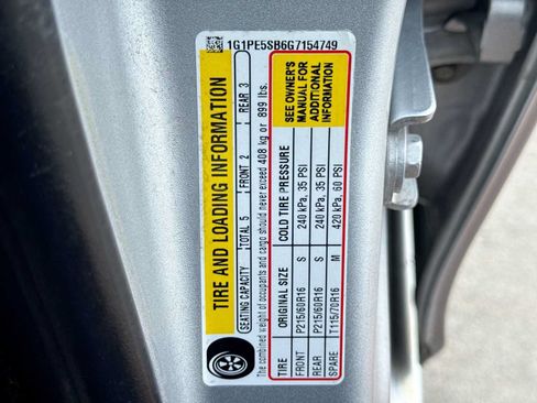 Used 2016 Chevrolet Cruze LT FWD image 33