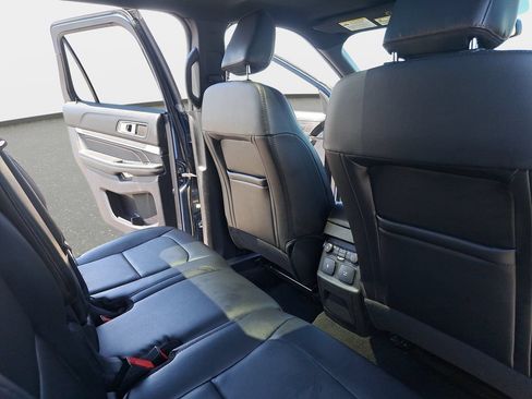 Used 2019 Ford Explorer Sport w/ Equipment Group 401A AWD/4WD image 12