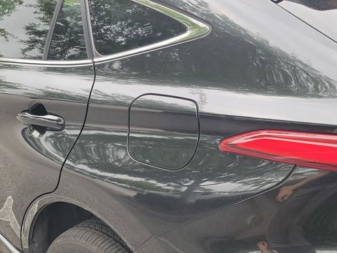 Used 2023 Toyota Venza Nightshade AWD/4WD image 23