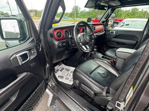 Used 2019 Jeep Wrangler Unlimited Rubicon AWD/4WD image 9