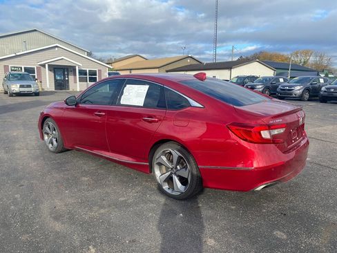 Used 2018 Honda Accord Touring image 6