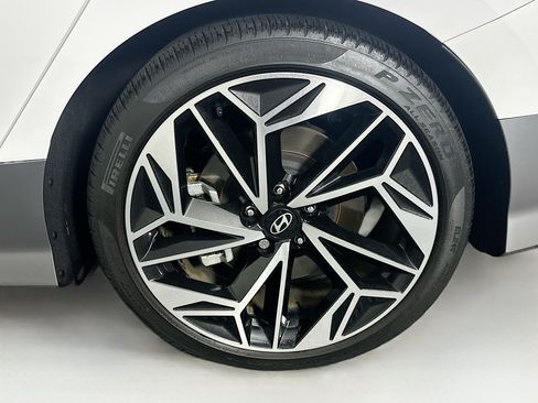 Used 2024 Hyundai Ioniq 6 SEL AWD/4WD image 11