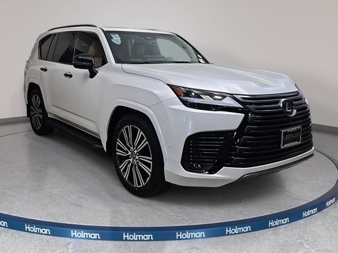 New 2026 Lexus LX 700h Luxury image 3