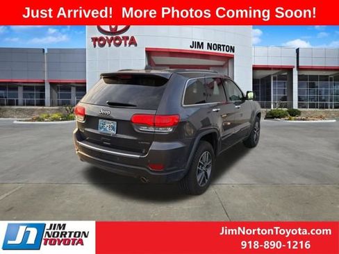 Used 2018 Jeep Grand Cherokee Limited image 6