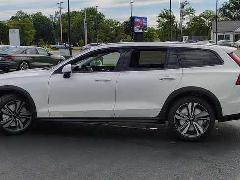 New 2026 Volvo V60 B5 Cross Country Plus w/ Protection Package Premier image 5