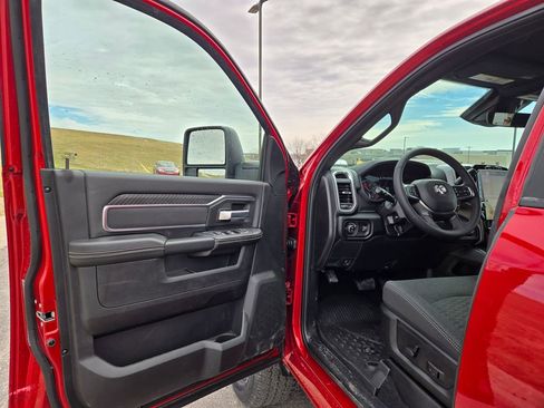 New 2026 RAM 2500 Big Horn AWD/4WD image 10