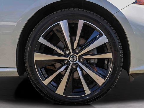 Used 2019 Nissan Altima 2.5 Platinum AWD/4WD image 29