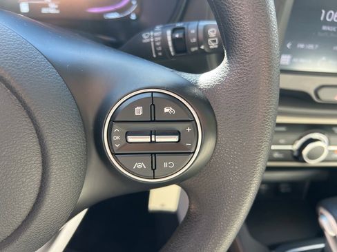 Used 2023 Kia Soul LX w/ LX Technology Package image 15
