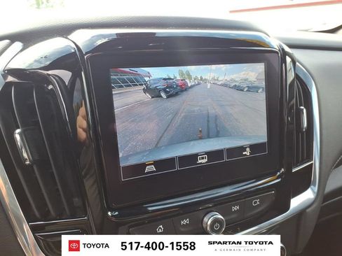 Used 2023 Chevrolet Traverse LT AWD/4WD image 24
