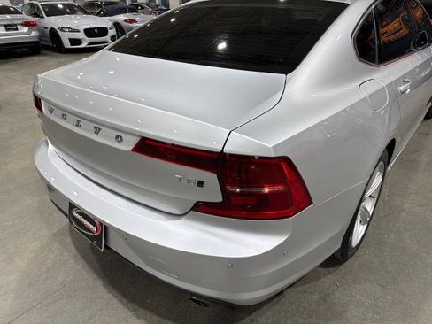 Used 2018 Volvo S90 T5 Momentum w/ Convenience Package image 44