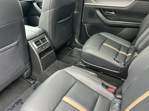 Used 2024 MAZDA CX-90 3.3 Turbo S w/ Premium Package AWD/4WD image 12
