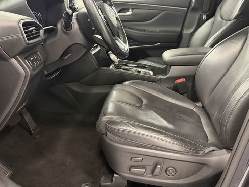 Used 2020 Hyundai Santa Fe Limited image 11