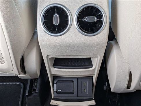 Certified 2025 Mercedes-Benz GLB 250 image 17