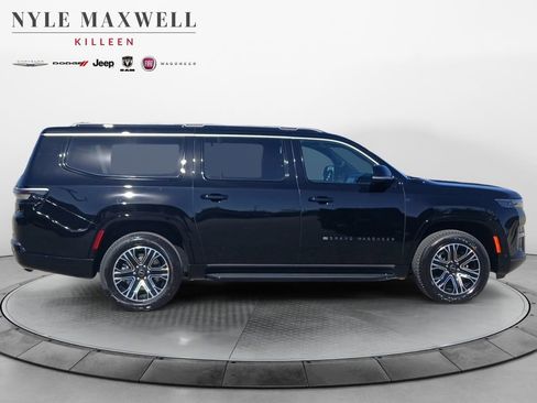 New 2026 Jeep Grand Wagoneer L 2WD image 17