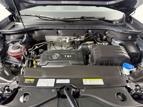 Certified 2023 Volkswagen Atlas Cross Sport SE w/ Panoramic Sunroof Package FWD image 29