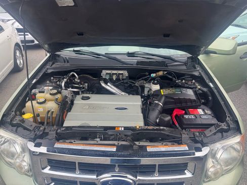 Used 2008 Ford Escape 4WD Hybrid image 44