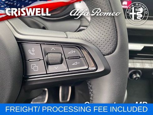 New 2024 Alfa Romeo Tonale Veloce image 23