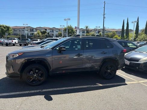 Used 2021 Toyota RAV4 XSE w/ XSE Grade Weather Package AWD/4WD image 10