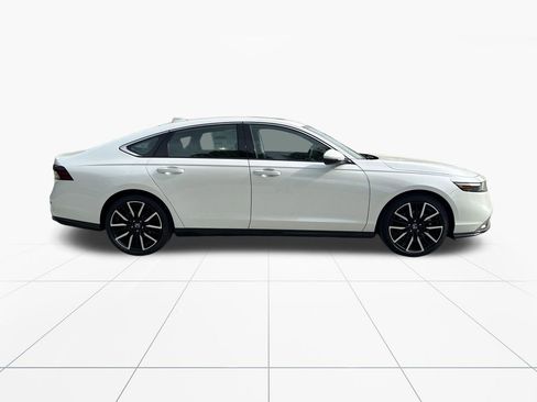 New 2026 Honda Accord Touring image 10
