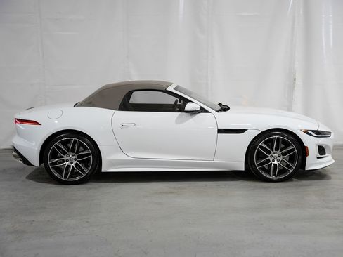 Used 2024 Jaguar F-TYPE R-Dynamic RWD image 7