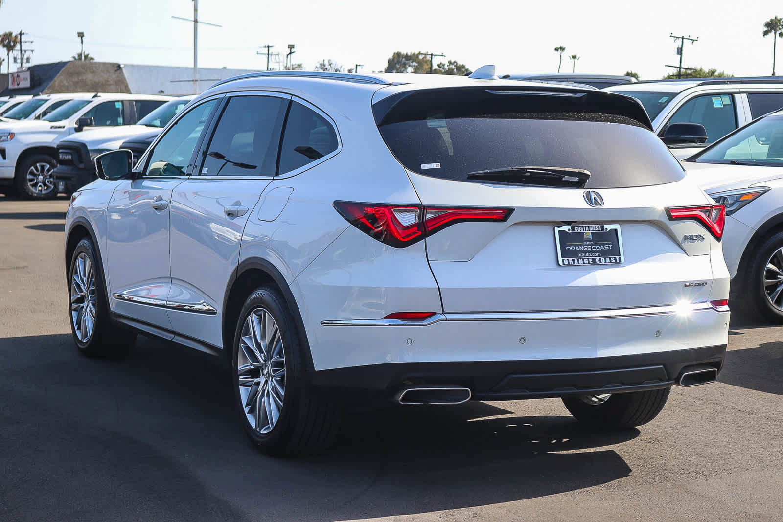 Used 2023 Acura MDX w/ Advance Package AWD/4WD image 6