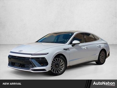 Used 2025 Hyundai Sonata Limited image 1