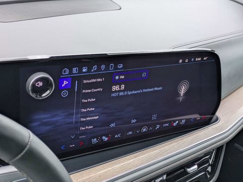 Used 2025 Chevrolet Suburban High Country w/ Sun And Tow Package image 31