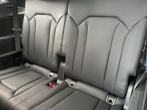 New 2026 Audi Q7 3.0T Premium Plus image 14