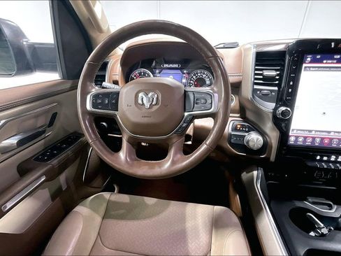 Used 2019 RAM 1500 Laramie image 7