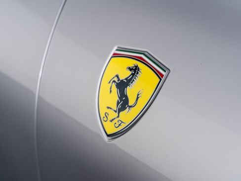 Used 2022 Ferrari Roma image 28