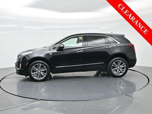 Used 2025 Cadillac XT5 Premium Luxury image 9