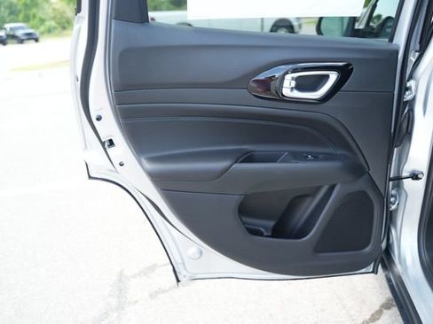New 2026 Jeep Compass Latitude AWD/4WD image 14