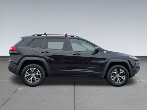 Used 2014 Jeep Cherokee Trailhawk w/ Comfort/Convenience Group image 8