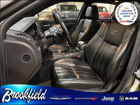 Used 2019 Chrysler 300 S image 16