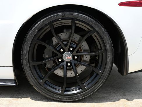 Used 2013 Chevrolet Corvette 427 w/ 1SC Preferred Equipment Group RWD image 11